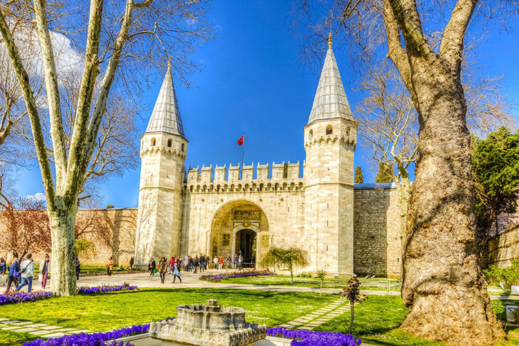 Topkapi-Palace Istanbul Turkey_1f42c_lg.jpg